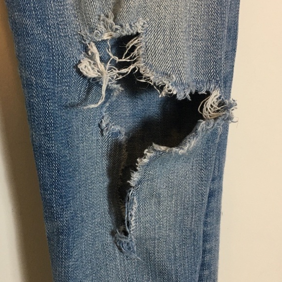 9" High-Rise Skinny Jeans: Destructed-Hem Edition Size 25 - Picture 9 of 13